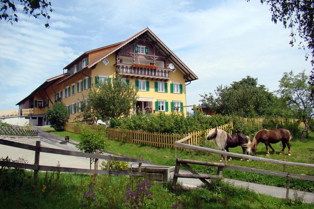 Bio-Bauernhof Heidegger Möggers Exterior foto